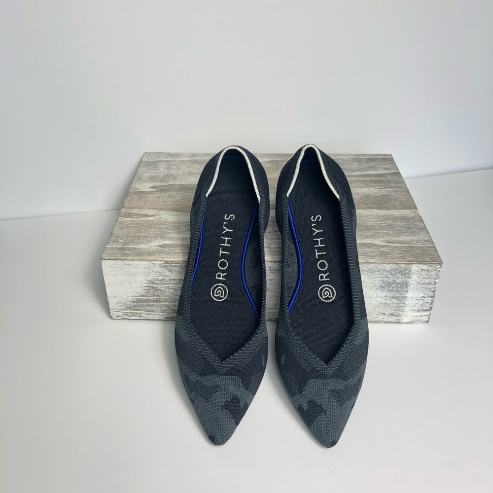 Rothy’s Black/Gray Camo Shoes Size 7